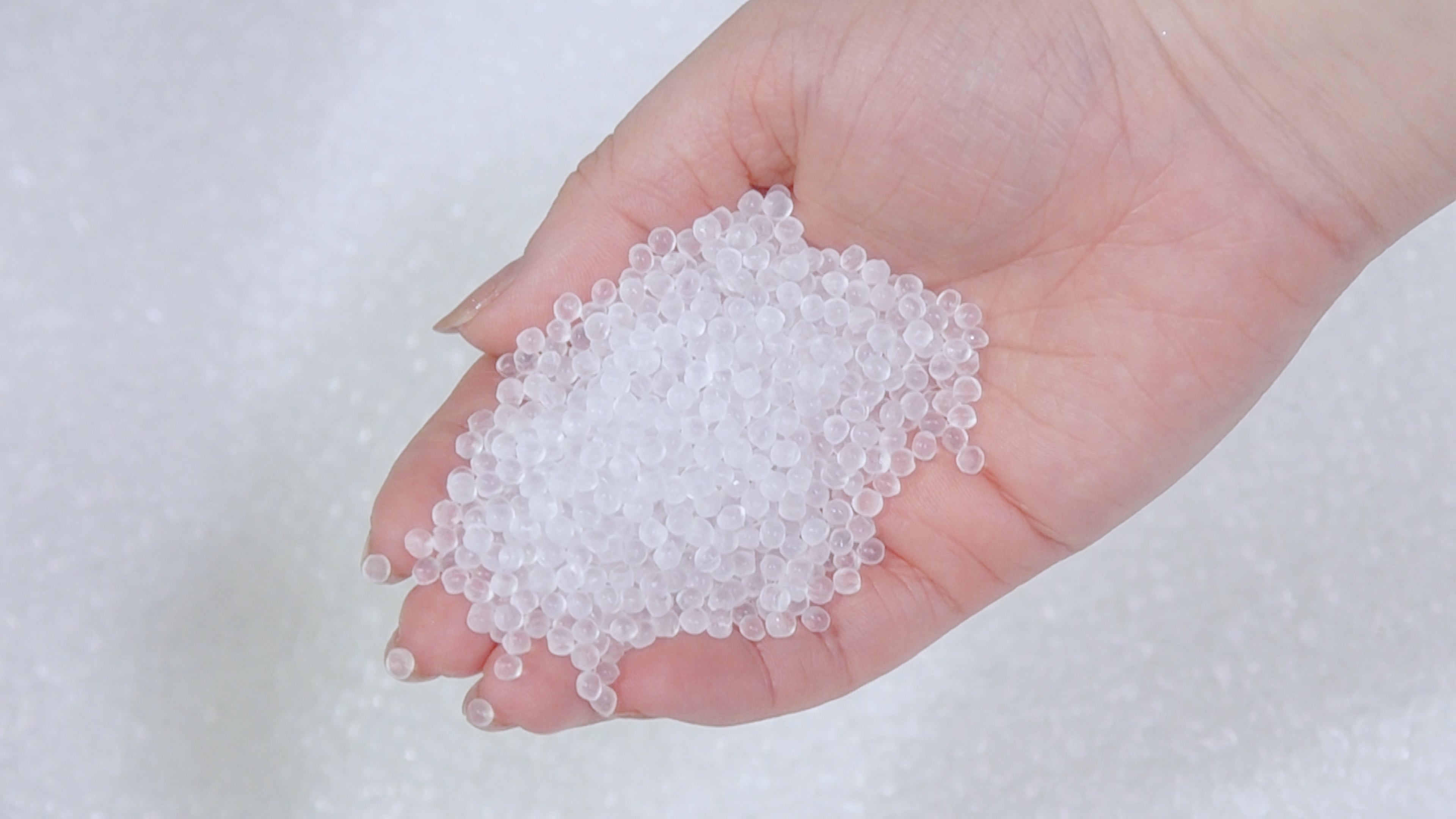 ▲ リサイクル可能な素材&nbsp; &nbsp; &nbsp;ポリエチレンを使用