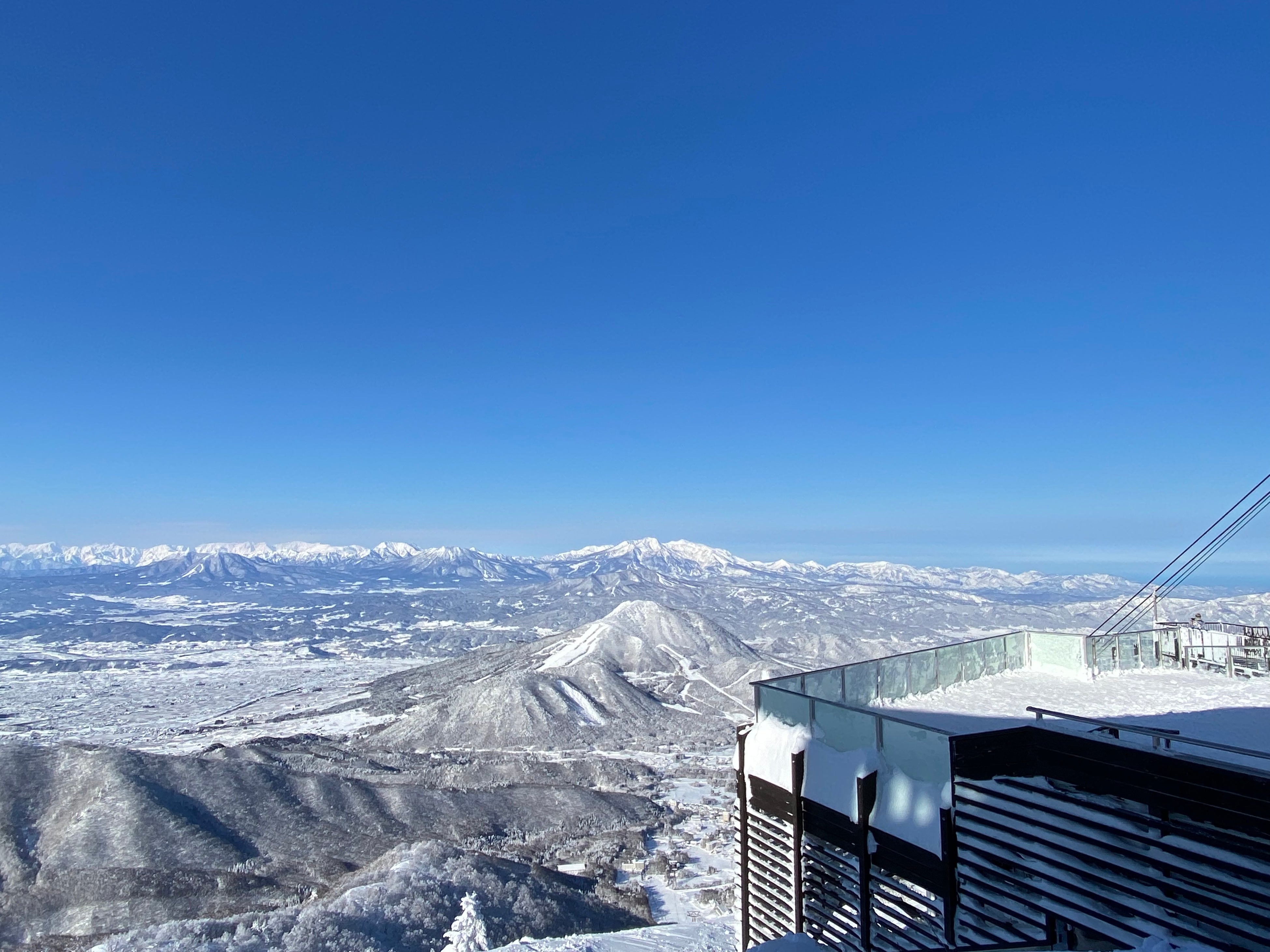 雲海の絶景が広がる長野県 竜王マウンテンリゾート SORA terrace