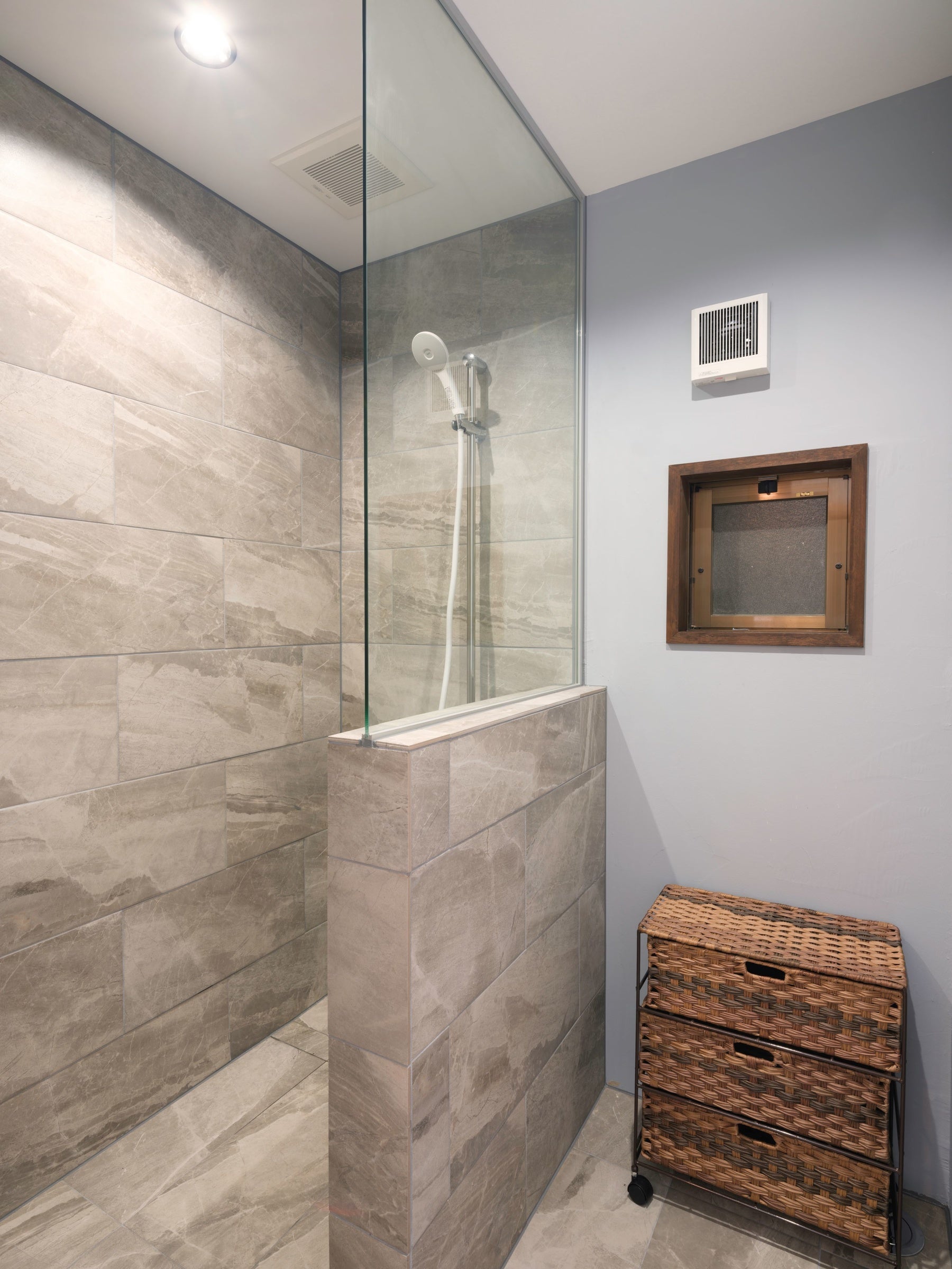 2Fシャワールーム