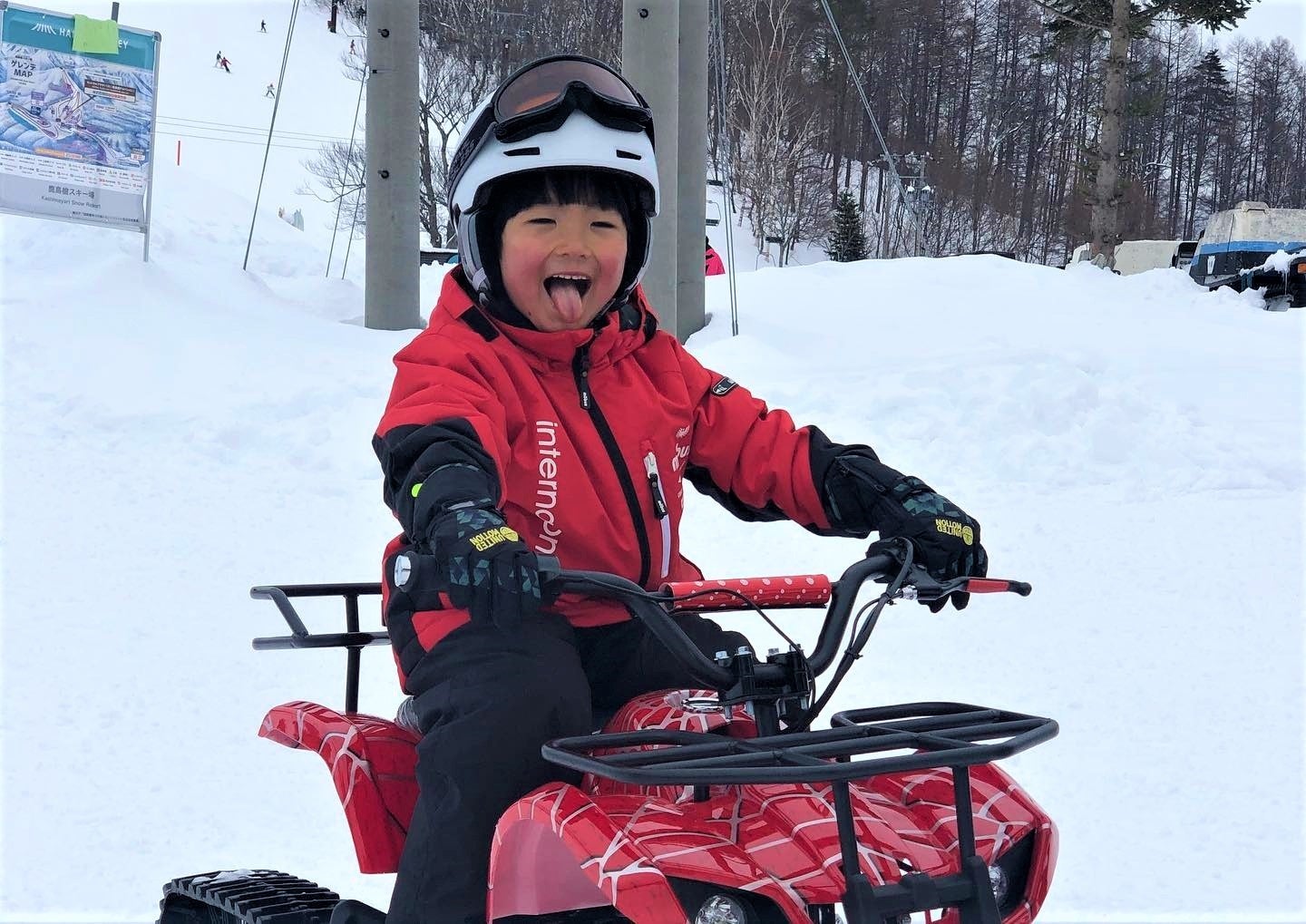 ミニモービルで雪原を走ろう