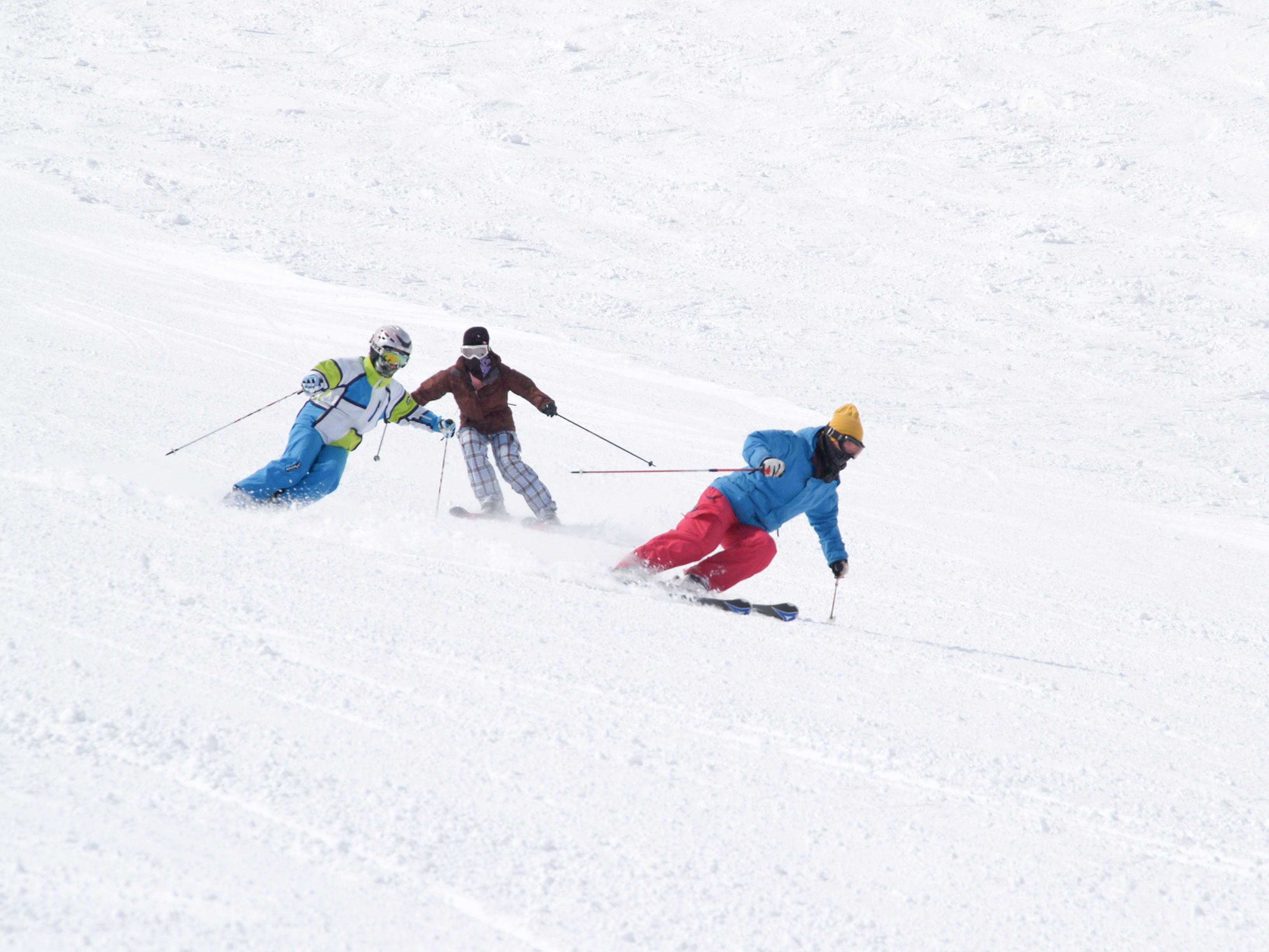 春スキーは5月7日まで営業