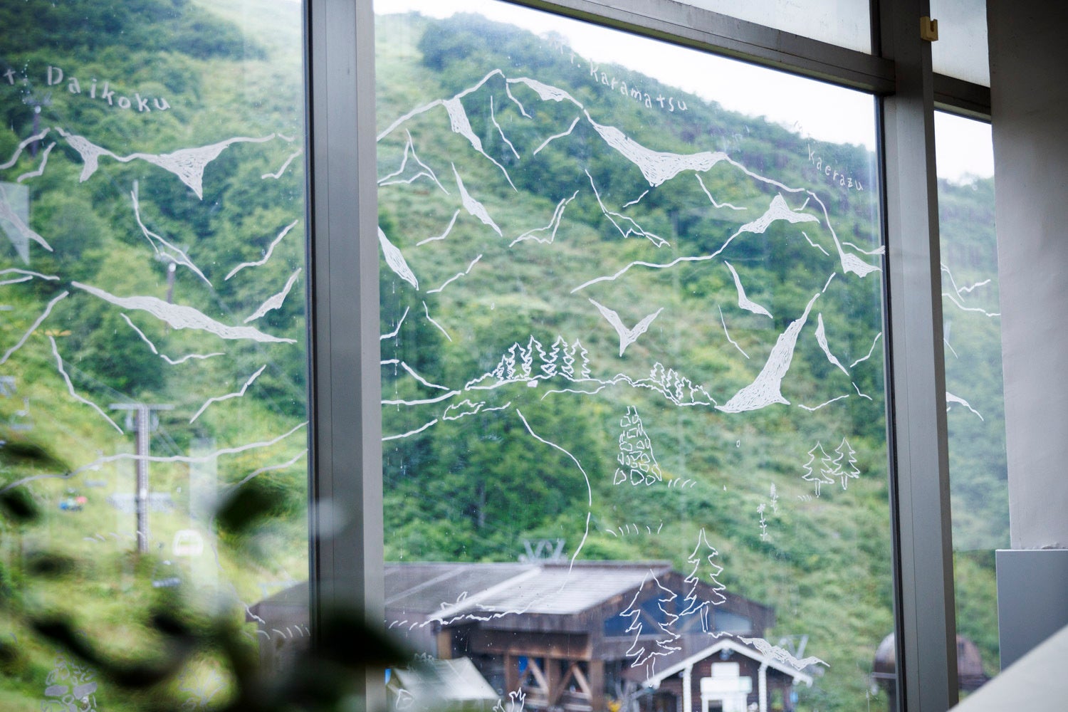 窓ガラスアート