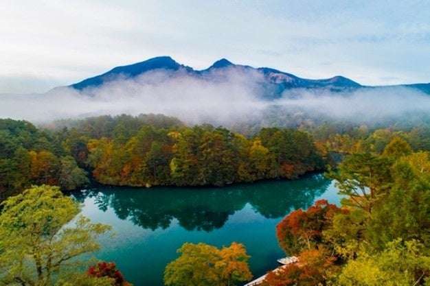 磐梯山と五色沼湖沼群（イメージ）
