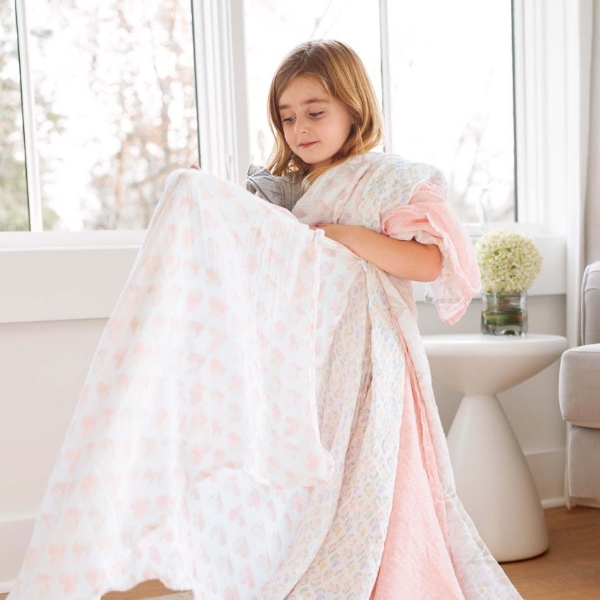 Aden Anais Essentials エイデンアンドアネイエッセンシャルズ Piece Of My Heart 登場 Aden Anais 株式会社のプレスリリース Aden Anais Essentials エイデンアンドアネイエッセンシャルズ Piece Of My Heart 登場 Aden Anais 株式会社のプレスリリース