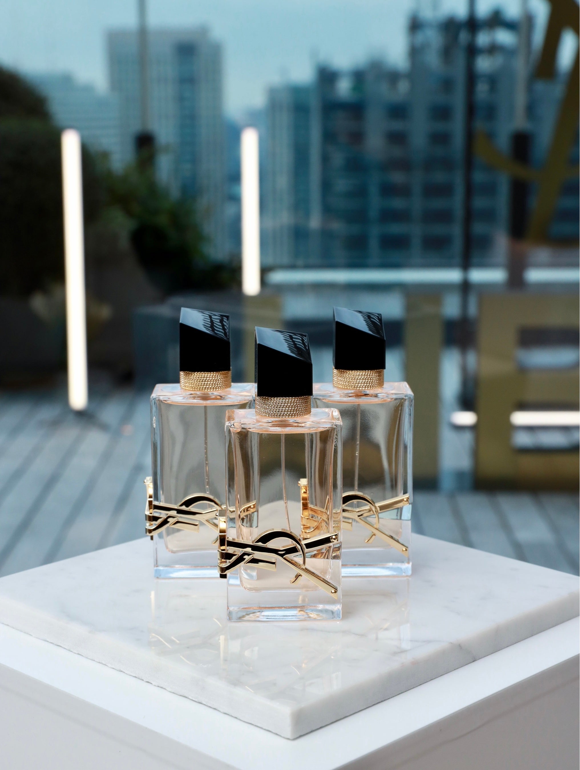 YSLのアイコンフレグランス「リブレ」のイベントに、岩橋玄樹、鈴木