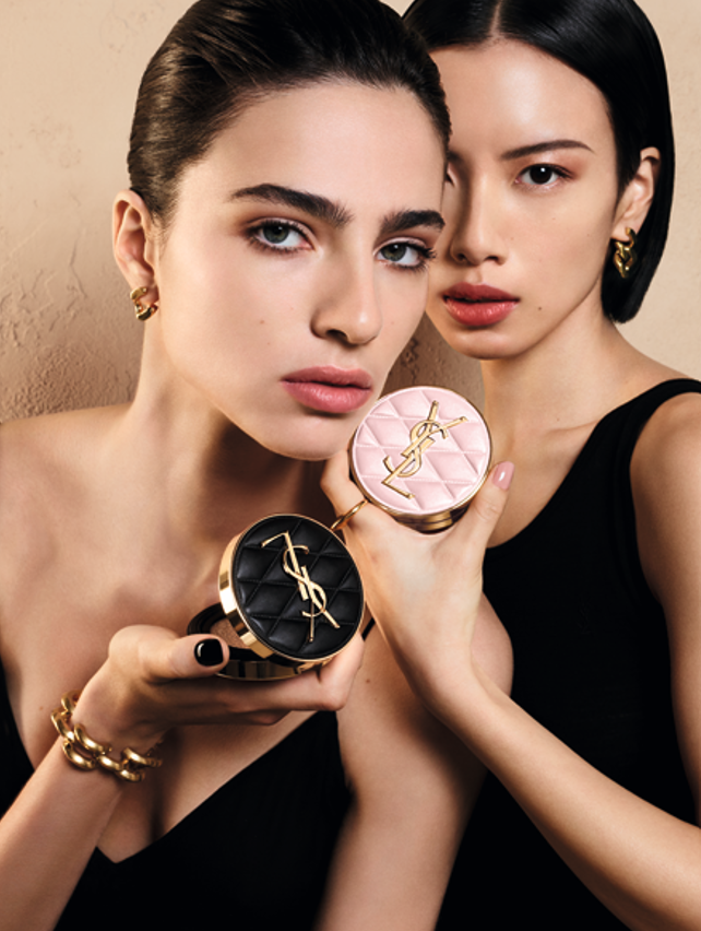 【イヴ・サンローラン】クッションファンデーション＆化粧水　2点セット★ YSL】アイコニックなYSLクッションファンデーションから、かつて