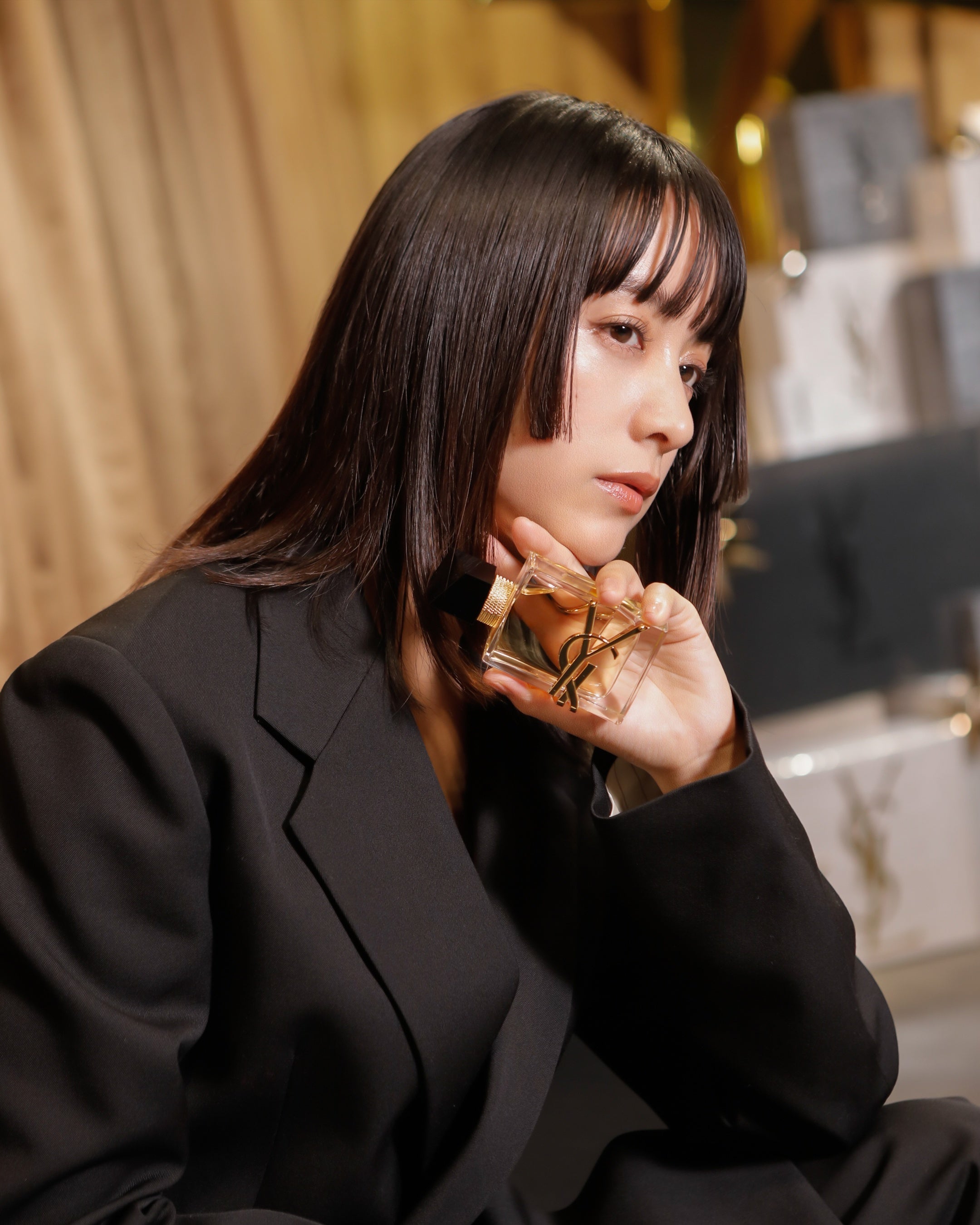 YSL GIFTING WITH LOVE」 YSLと一緒に心躍るギフトを選んで。桐谷美玲