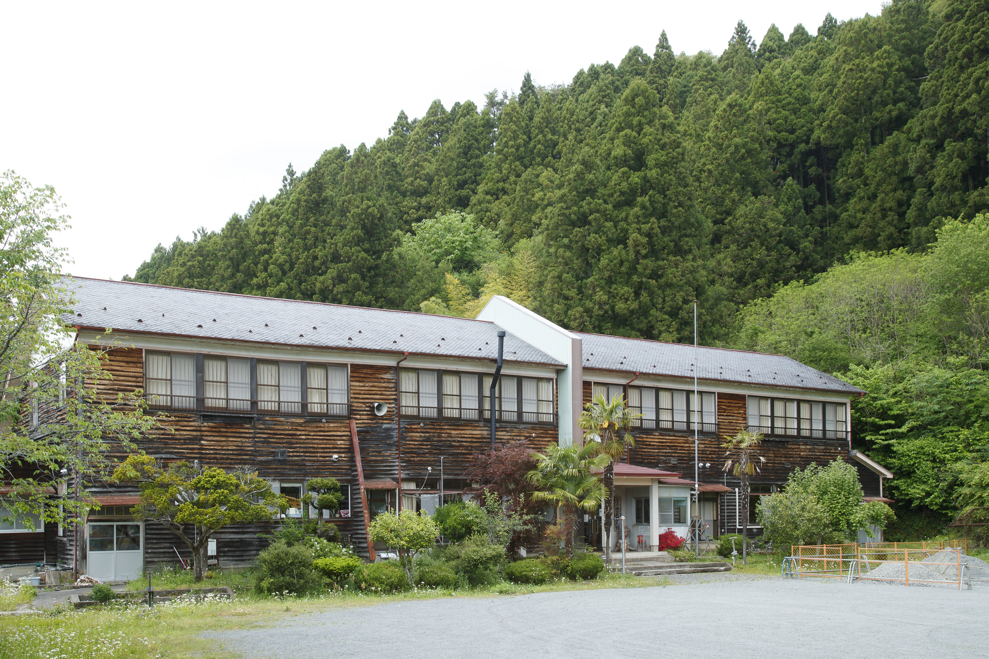 さんさん館　外観