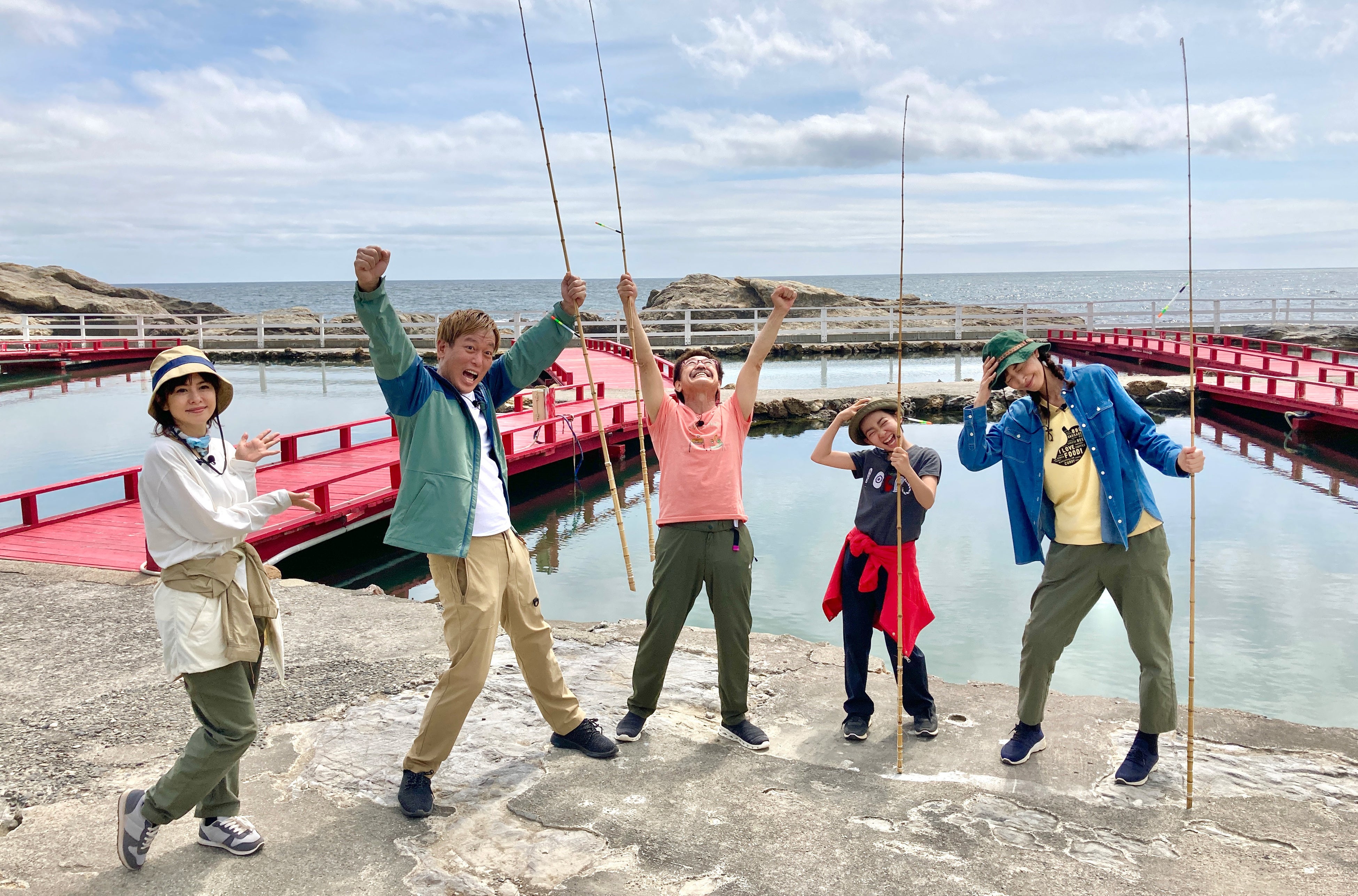 ※撮影時のみマスクを外しております