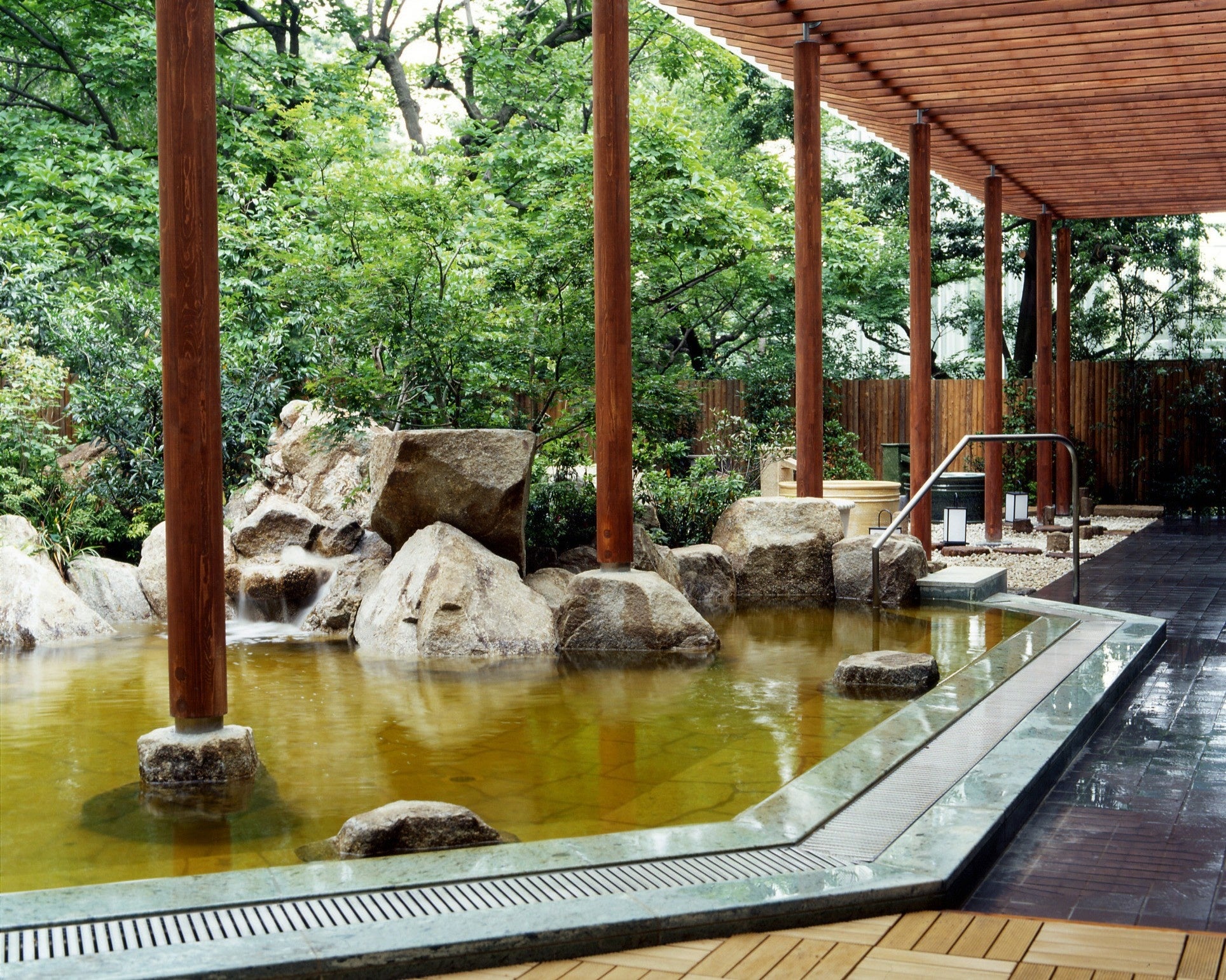 大好評につき第二弾！［ロゼット洗顔パスタ］×温浴施設コラボ企画「豊島園 庭の湯」にて新商品が試せる期間限定の洗顔体験フェアを開催