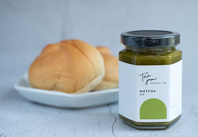 【抹茶ジャム】 静岡産の抹茶と緑茶を使用した濃厚な甘さと抹茶の風味が絶妙な味わい。