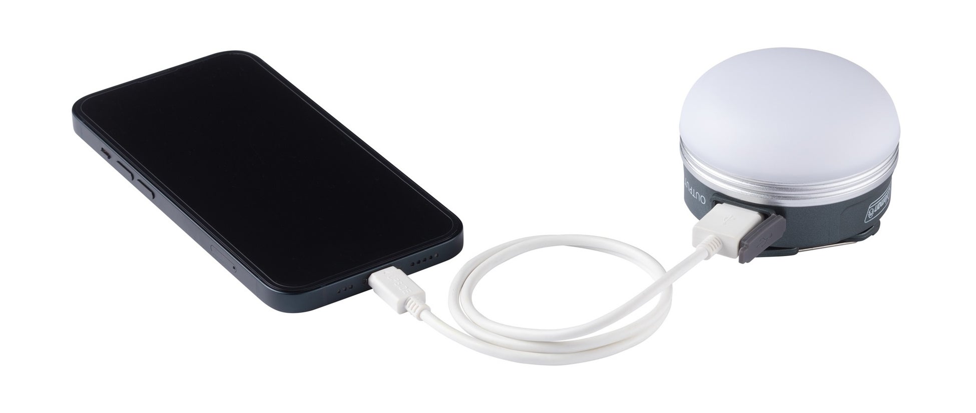 携帯などが充電可能なUSBポート付き