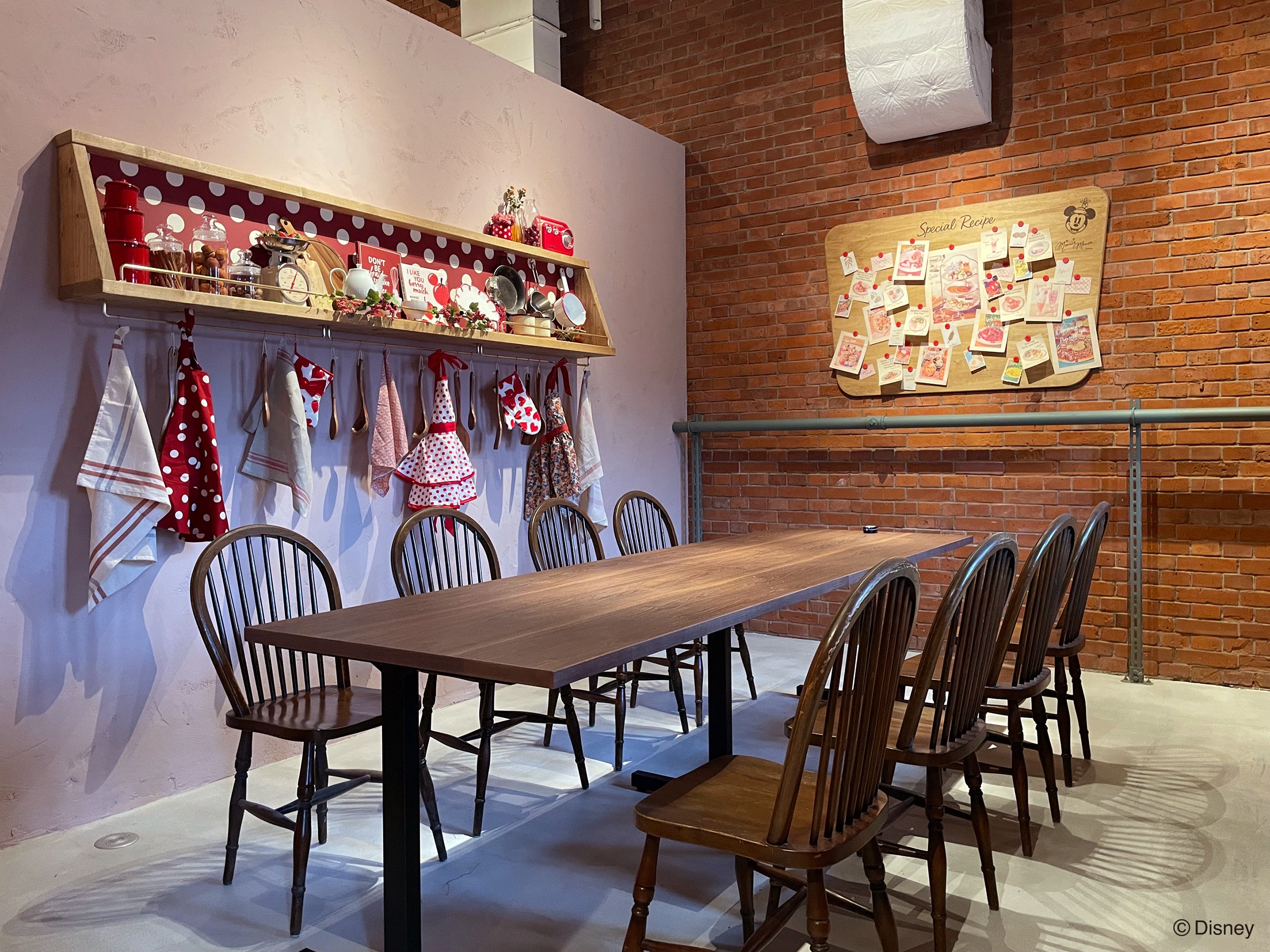 ミニーマウス デザイン 個室