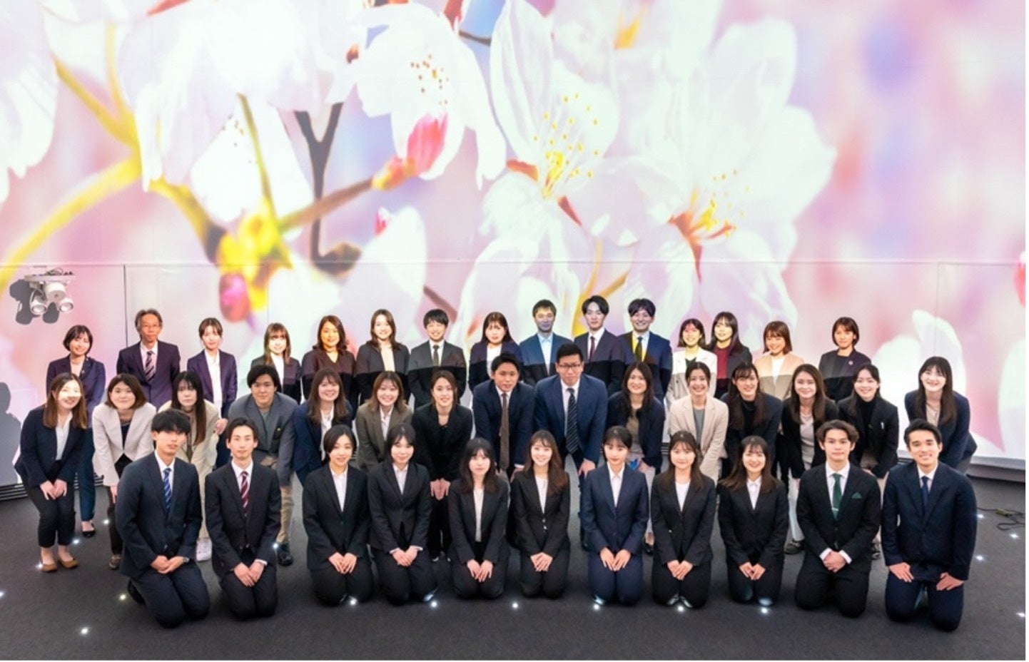 プラネタリウム会場にて、桜のマッピングをして撮影