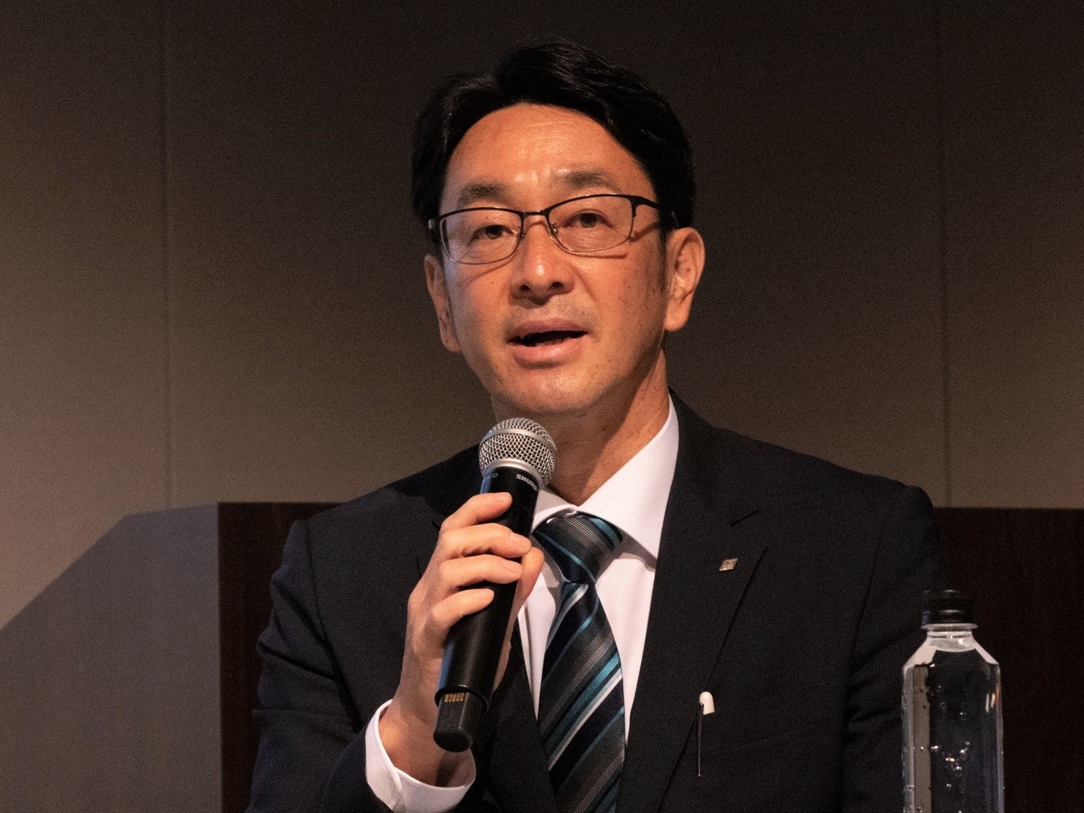 パネルディスカッションに登壇した株式会社サンワNETS 運輸事業本部統括 関連本部統括 専務取締役 山﨑康二様