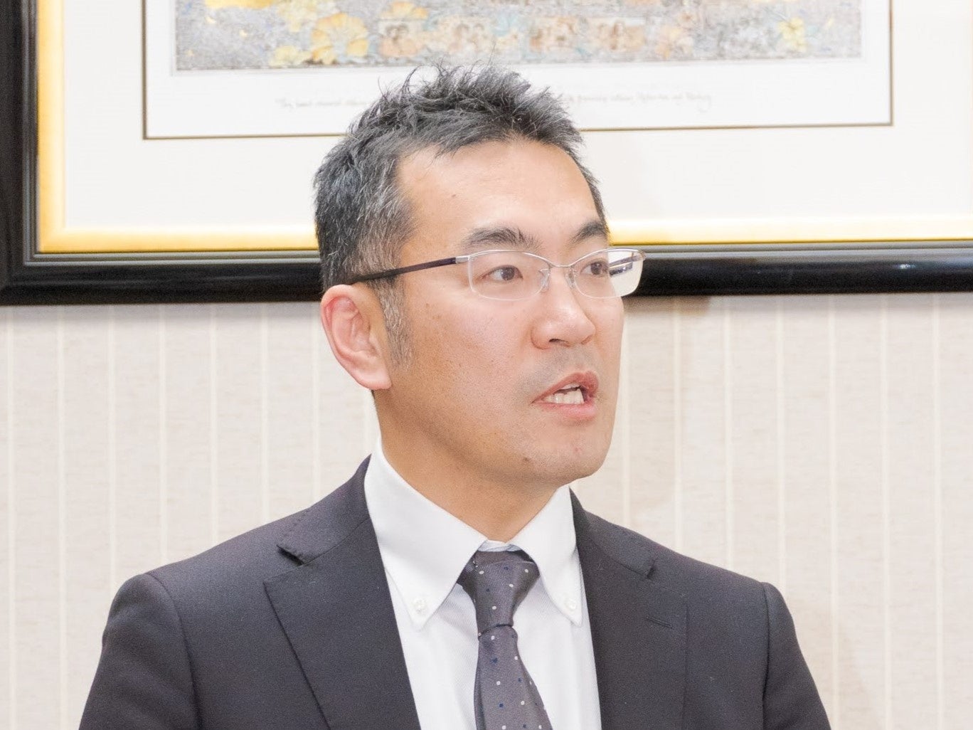 挨拶するKDDIスマートドローン 代表取締役社長 博野 雅文