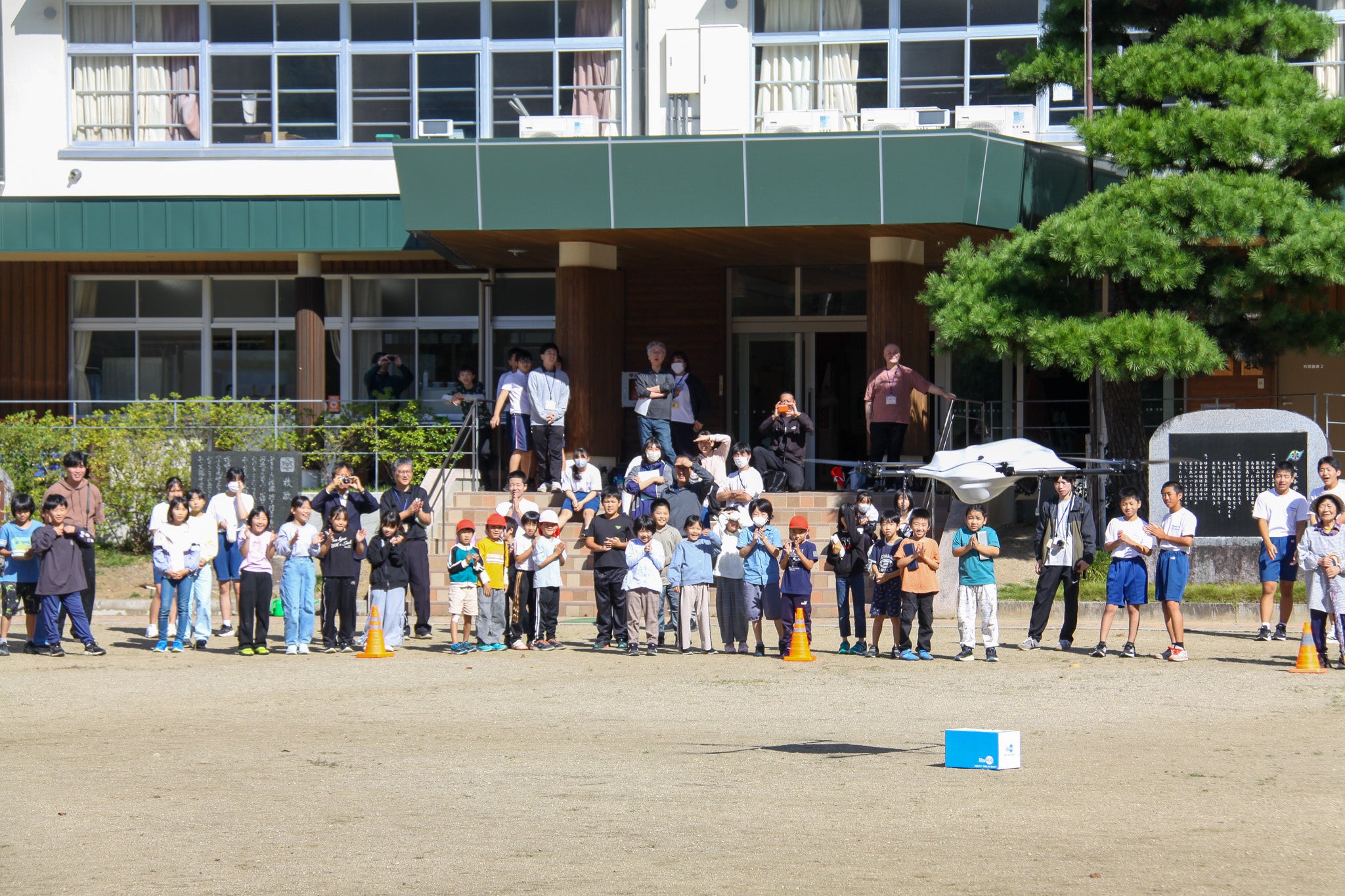 長野県天龍村で地域防災チームと連携した小中学生向け防災ワークショップ×ドローン実証運航を実施