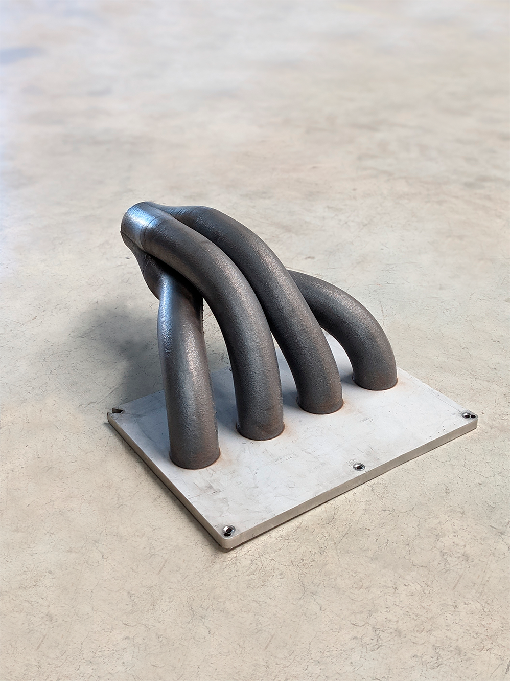 SS316L – Engine Manifold Meltio Engine Robot Size 205 x 360 x 473 mm Weight 5,22 kg Print Time 19 h 23 min Print Cost € 95,8