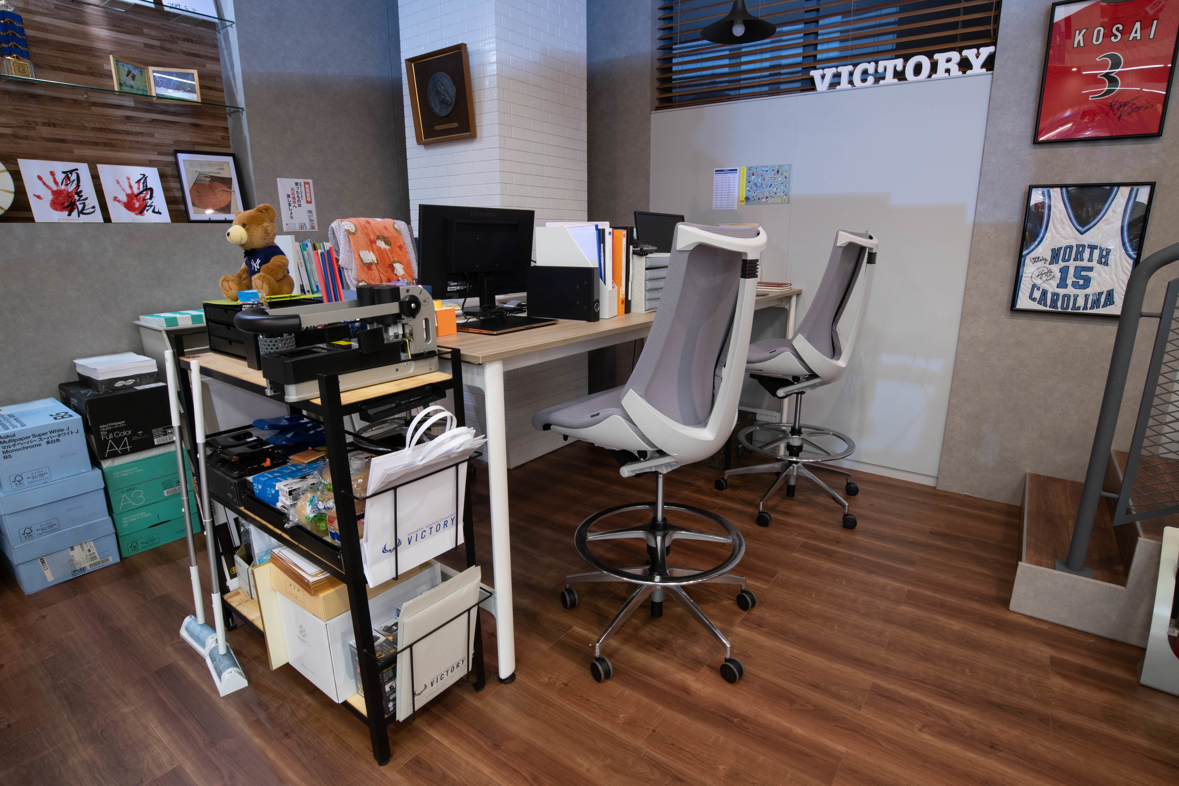 総務部エリア（アクトチェアハイポジションタイプ他）