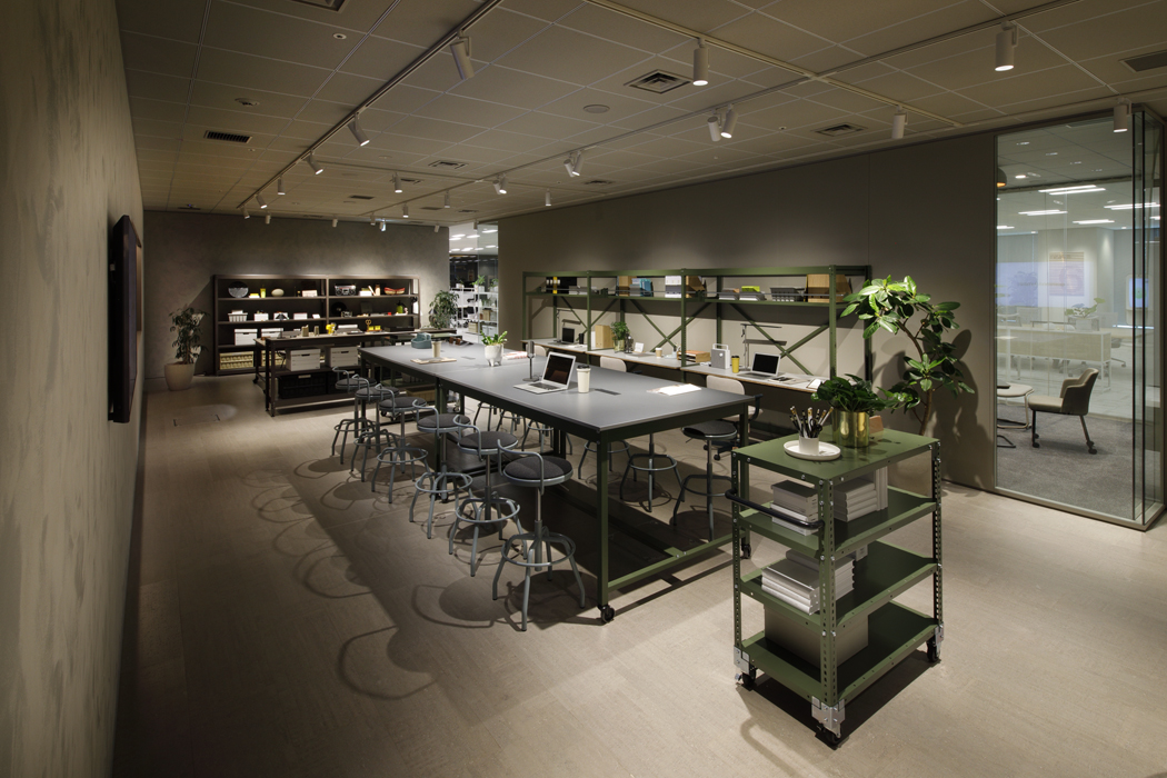 ショールーム機能を本社オフィスに統合