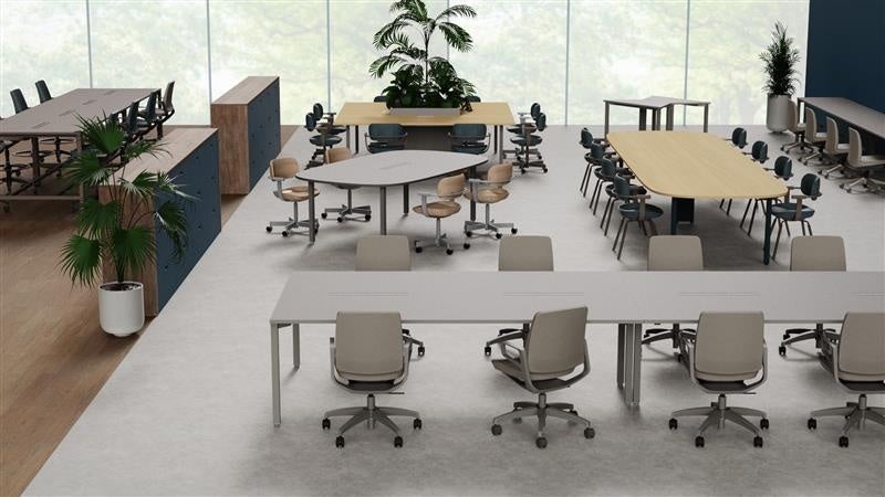 タマゴの形をした可愛いフォルムで人気のEGGNOG（エッグノッグスツール