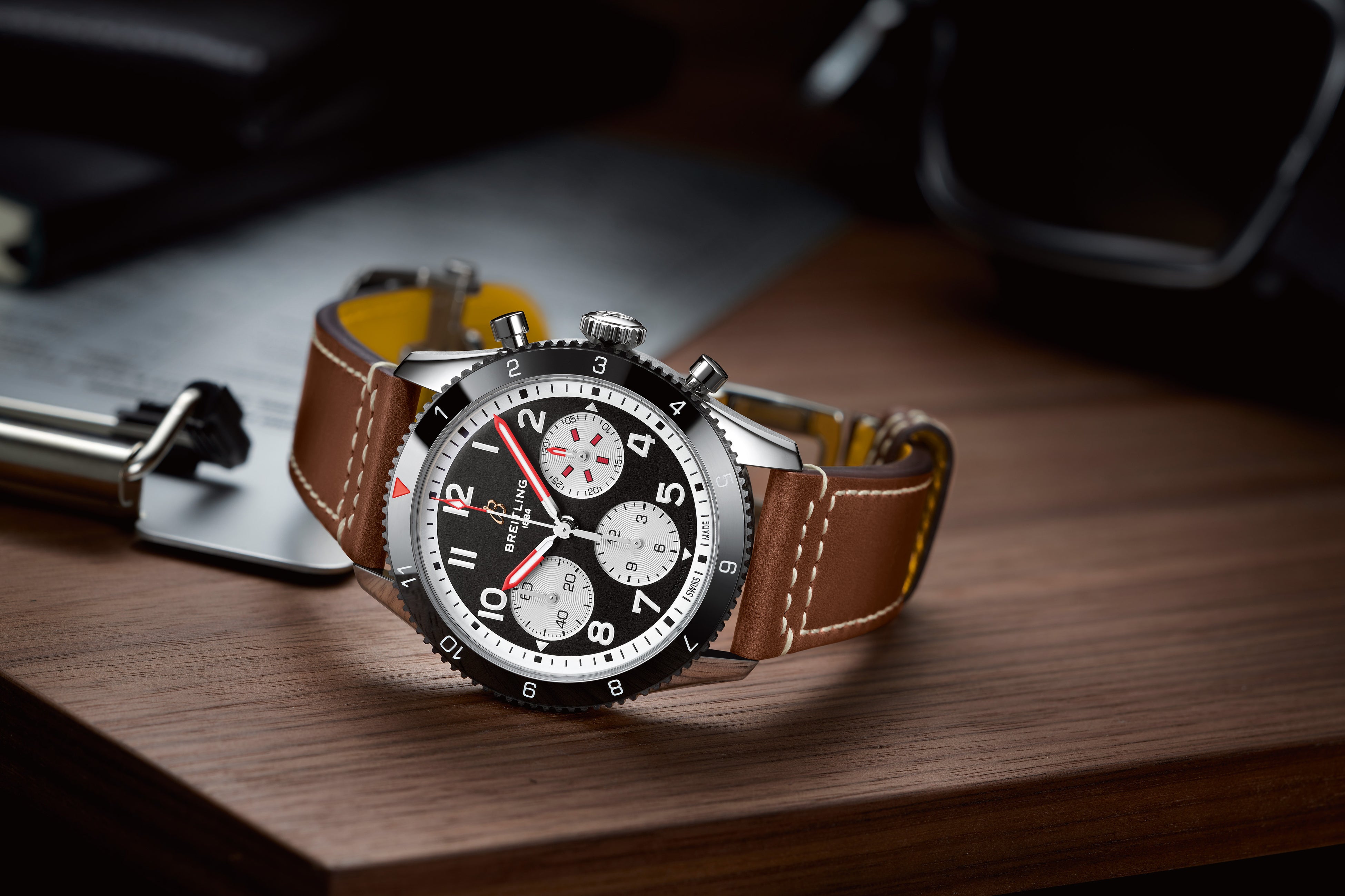 クラシック アヴィ クロノグラフ 42 モスキート