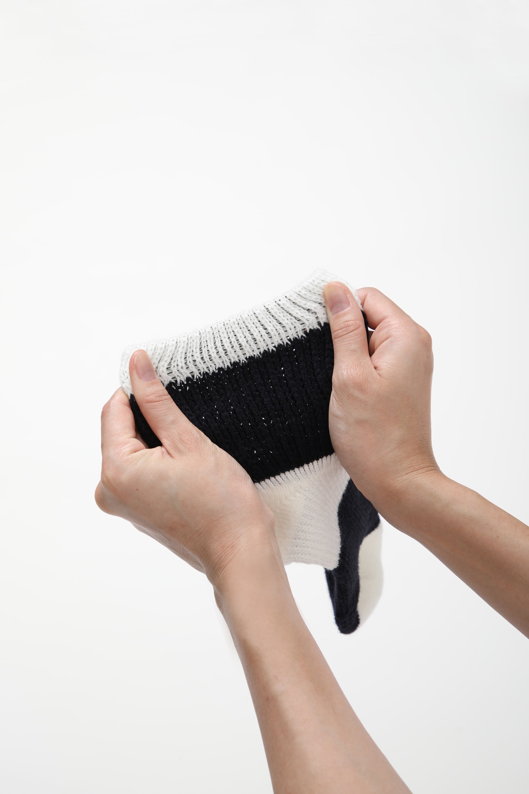 睡眠用ソックス「BAKUNE SLEEP SOCKS」がリニューアル。履き心地