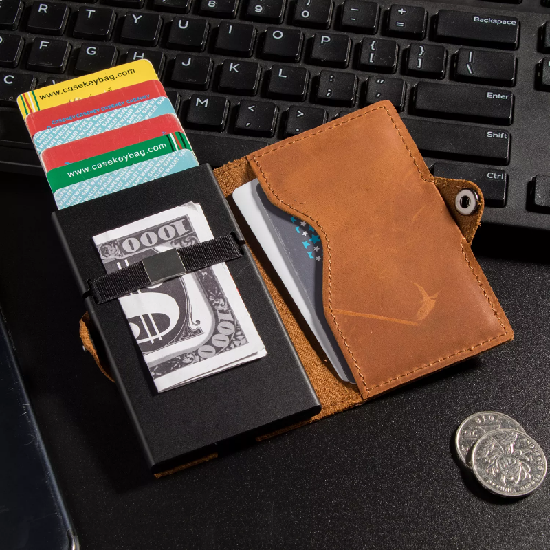 2006年のラッキーカード2枚集めて送ると貰えるものです。 ポケポケ】ラッキーチャレンジ(ゼニガメ+ヒトカゲ)の攻略と報酬