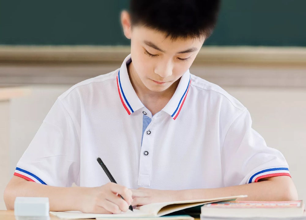 メモ帳に書いた文字がリアルタイムにスマホに転送！スマートペン＆メモ