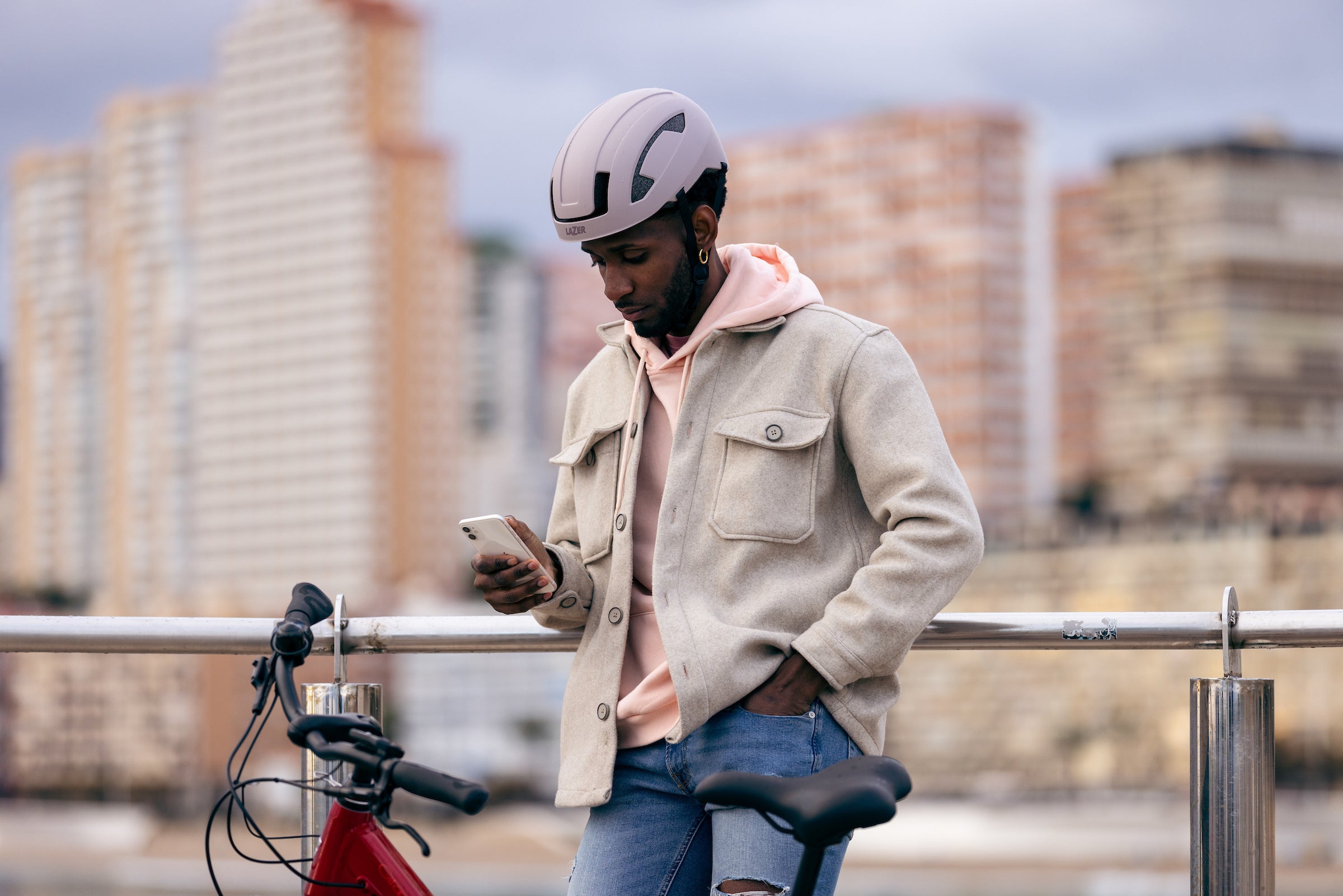 街乗り用ヘルメット(イメージ)