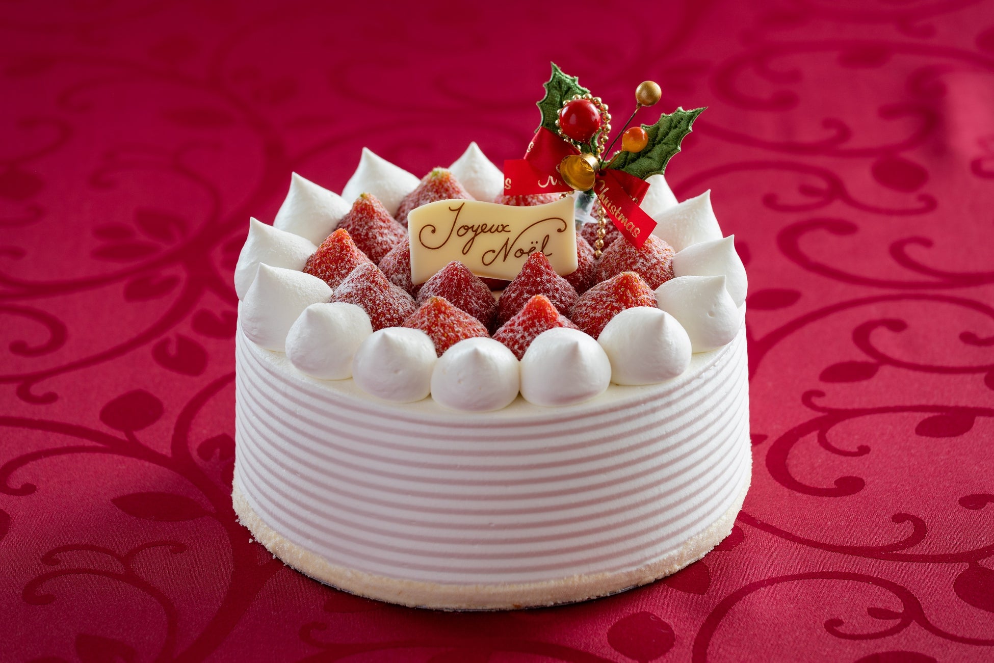 ストロベリーショートケーキ ¥8,640 (直径18cm)