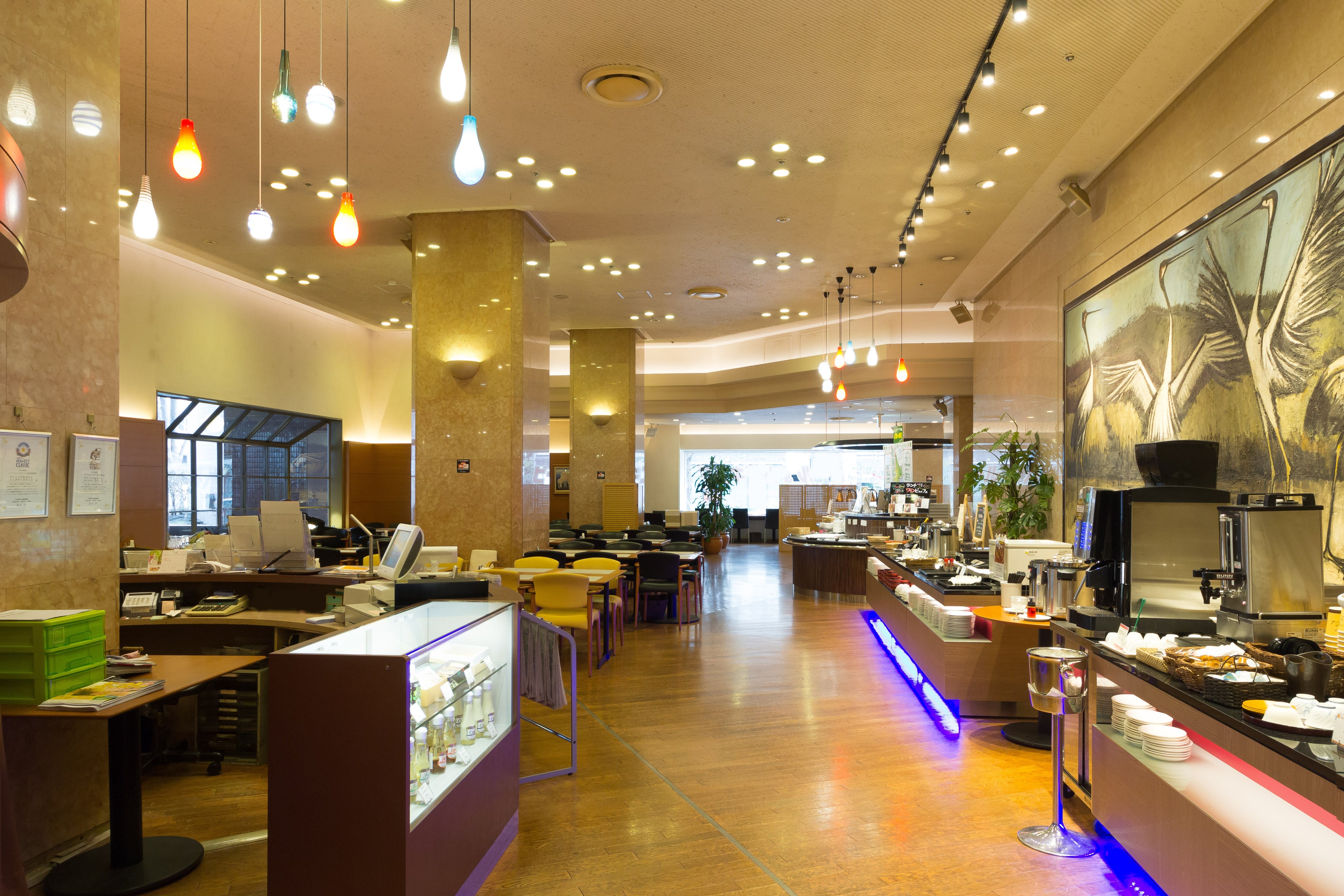 1F　ランデブーラウンジ