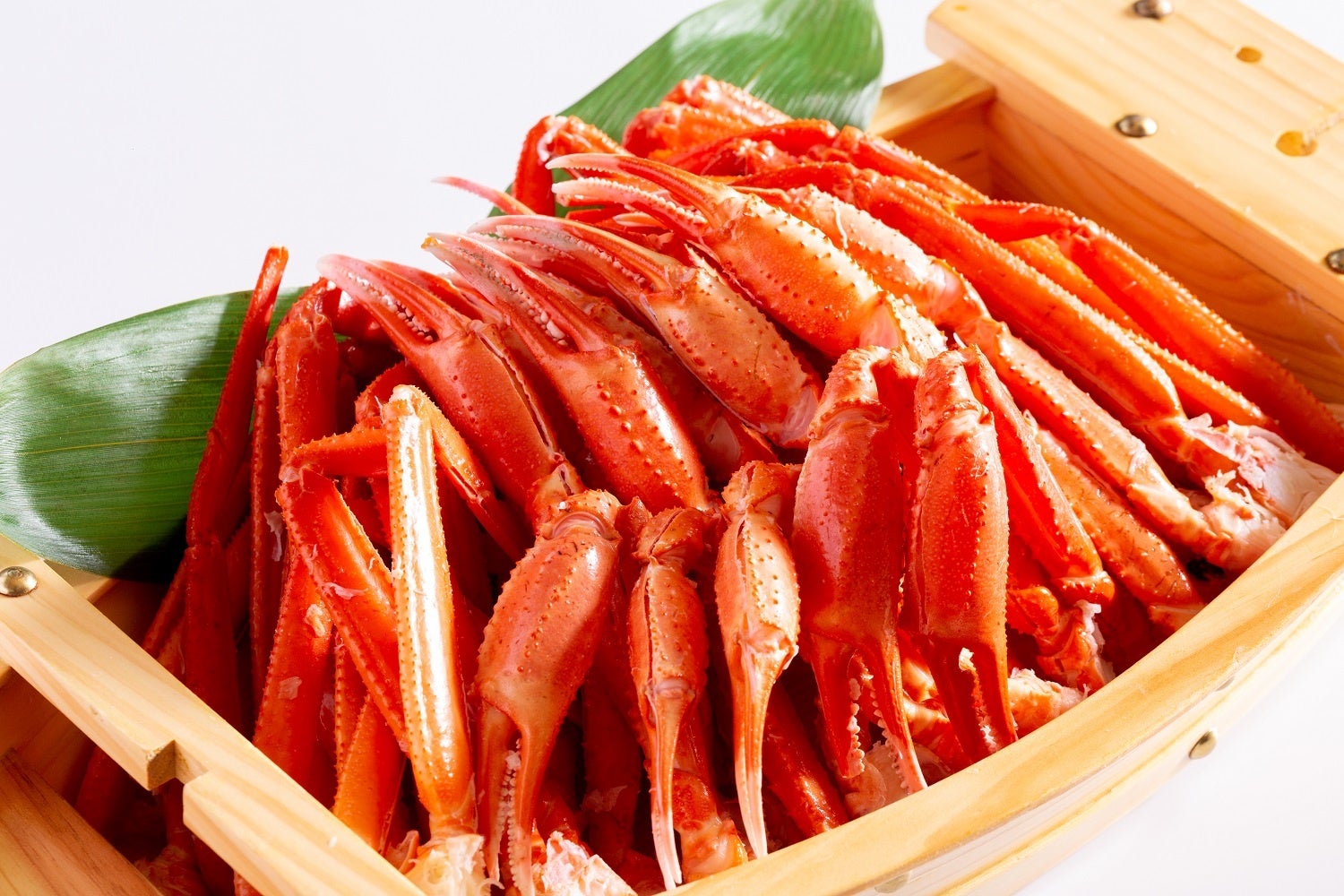 ＜甘くて身が柔らかな紅ズワイガニの舟盛＞