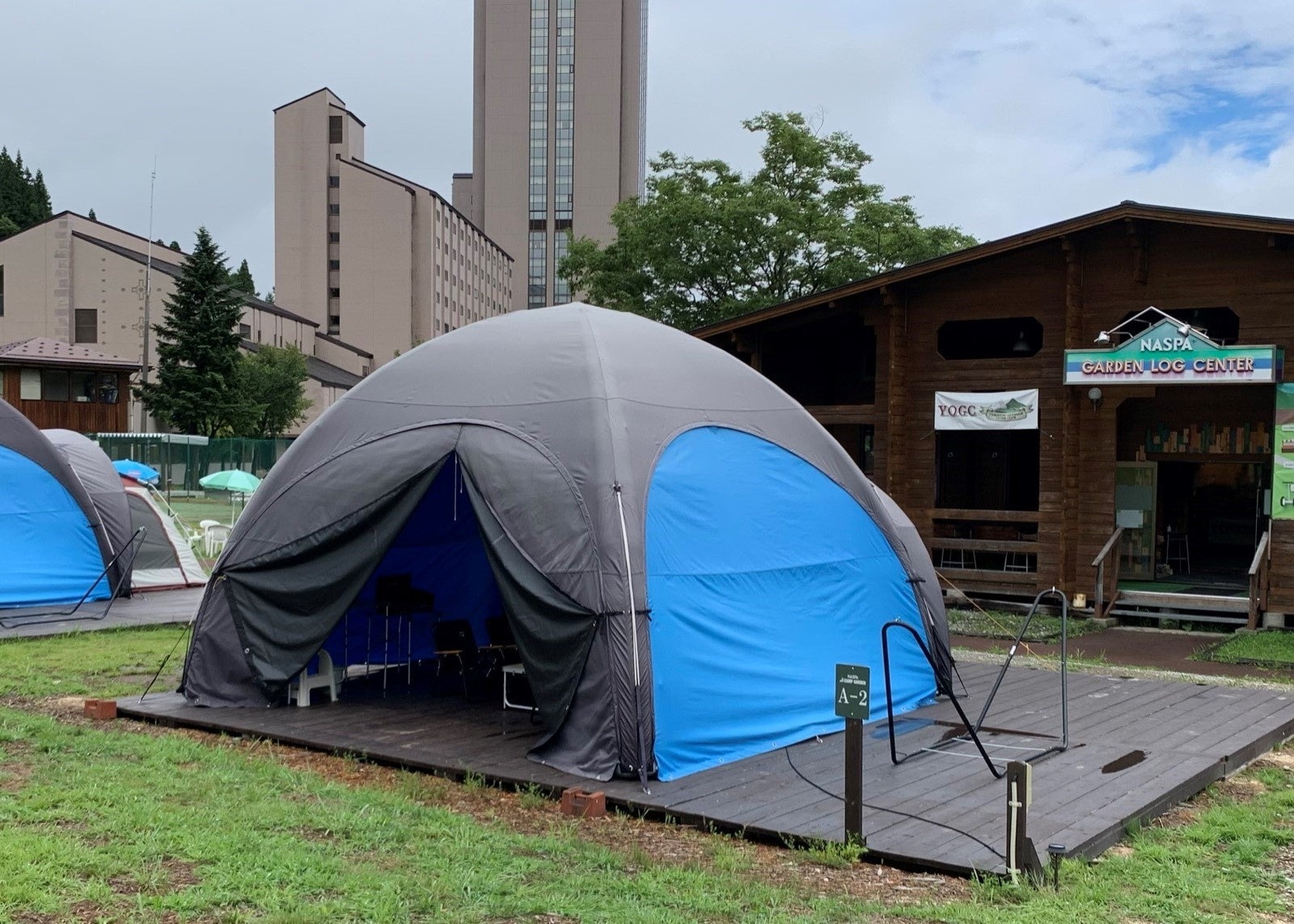 ＜ホテルの楽しさとアウトドアの楽しさが両立できるリゾートキャンプ＞