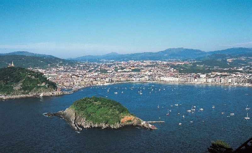 大好評企画第3弾 スペインからのライブ中継 Cava付きオンラインツアー 堪能 スペイン たびの予習決定版 バルセロナ サン セバスチャン 魅惑のバル対決 1月29日 土 19 30開催 株式会社ジャルパックのプレスリリース