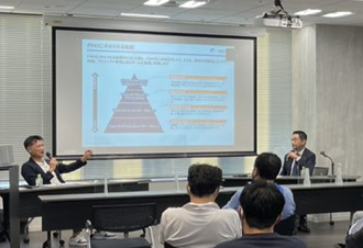 勉強会の様子（ゲストはMSOL高橋社長）