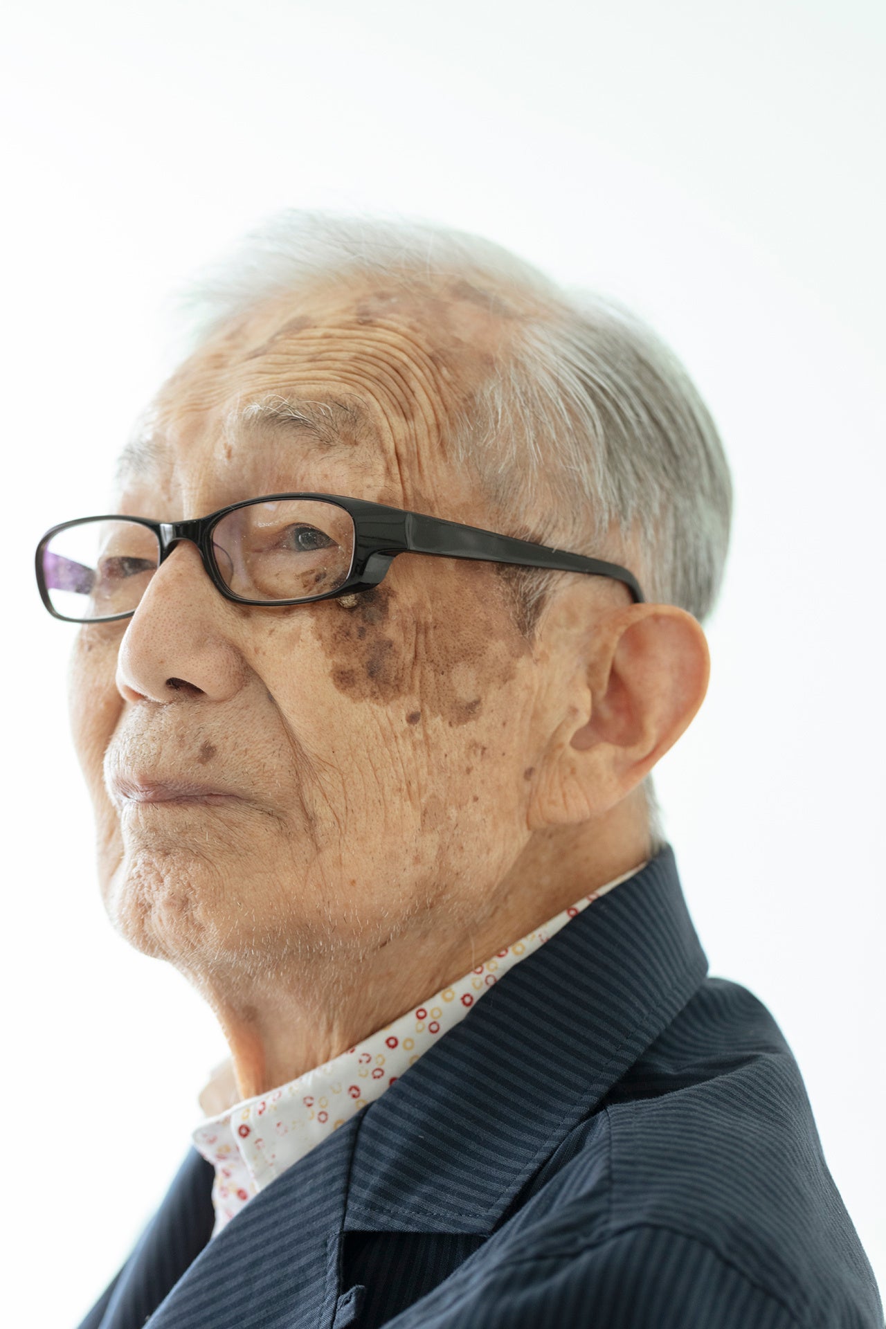 2021毎日デザイン賞を受賞した柚木沙弥郎氏＝木寺紀雄撮影