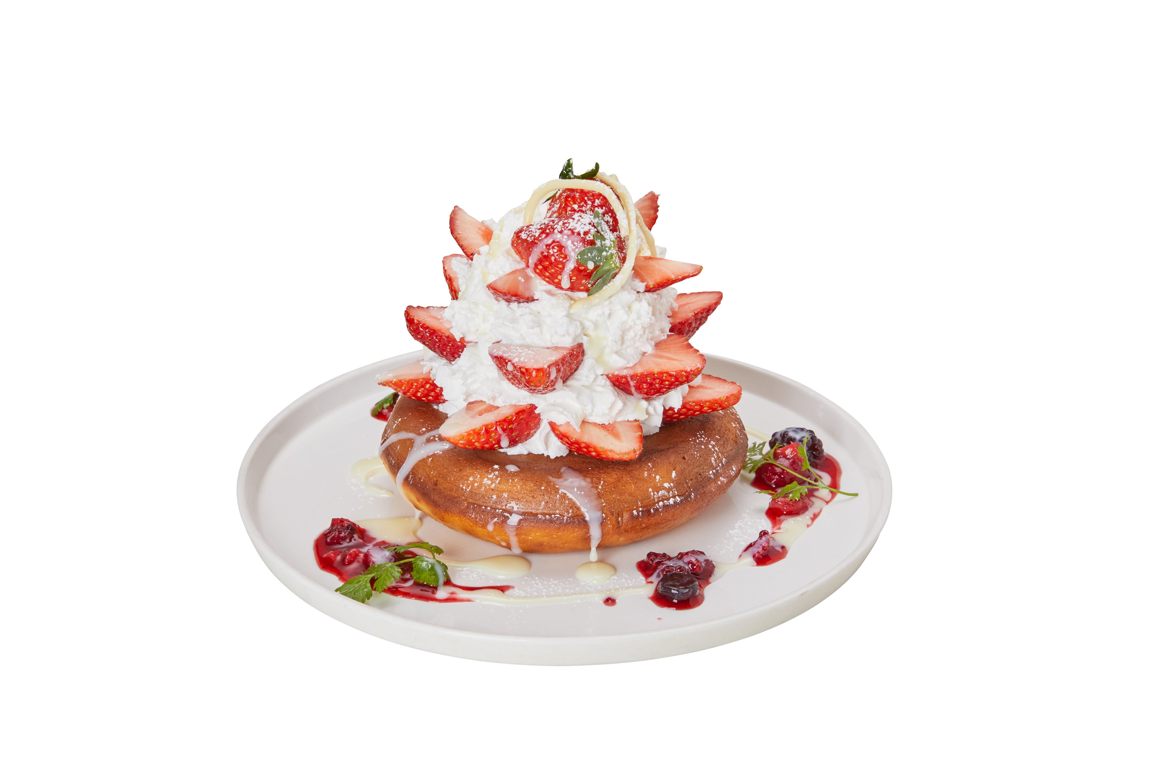 たっぷりいちごと濃厚練乳ホイップのパンケーキ