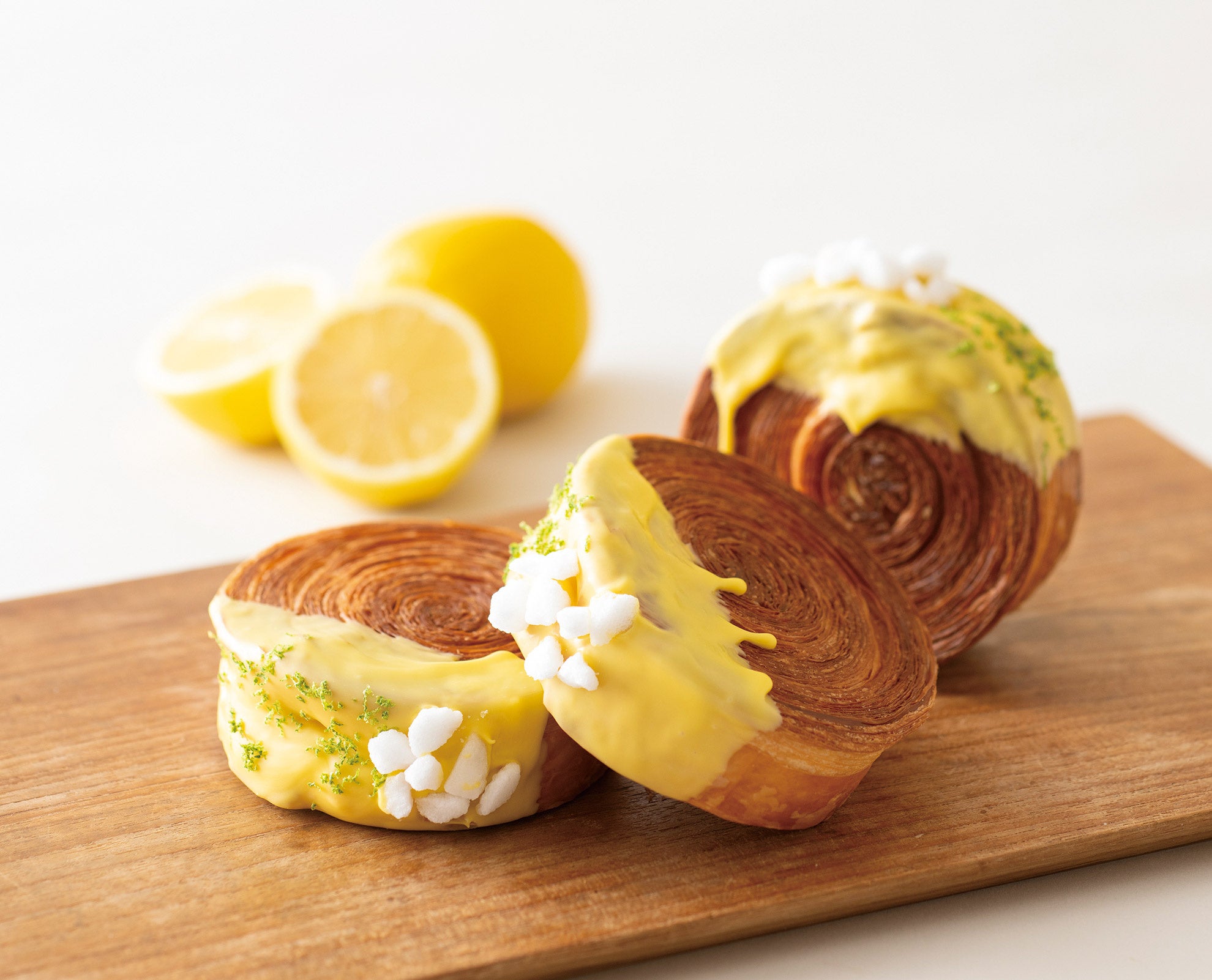 ペストリーショップ ラ・モーラ：クロワッサンロール（シトロン）