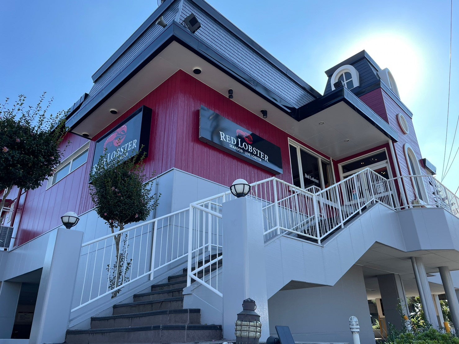 レッドロブスターみつわ台店35周年記念！LINE会員様限定であの人気メニューを「35円」でご提供！