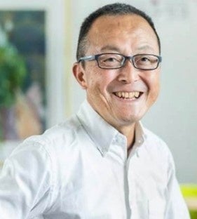 学び舎 かなえ  代表 安部氏