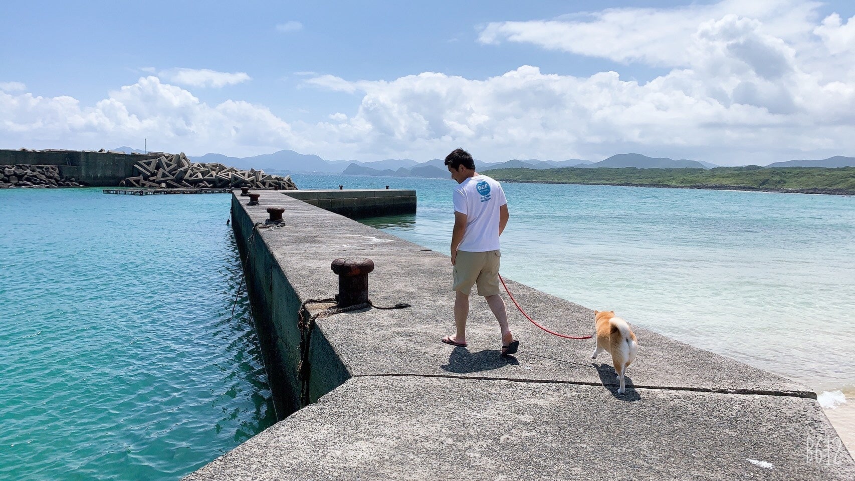 海沿いをのんびり散歩