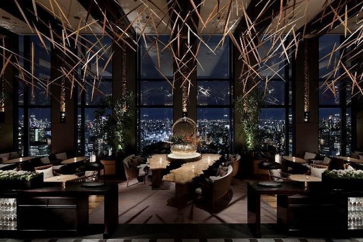 『J.PRESS』2022年ブランド創業120周年を迎え、品川プリンスホテル最上階レストラン「DINING & BAR TABLE 9 ...