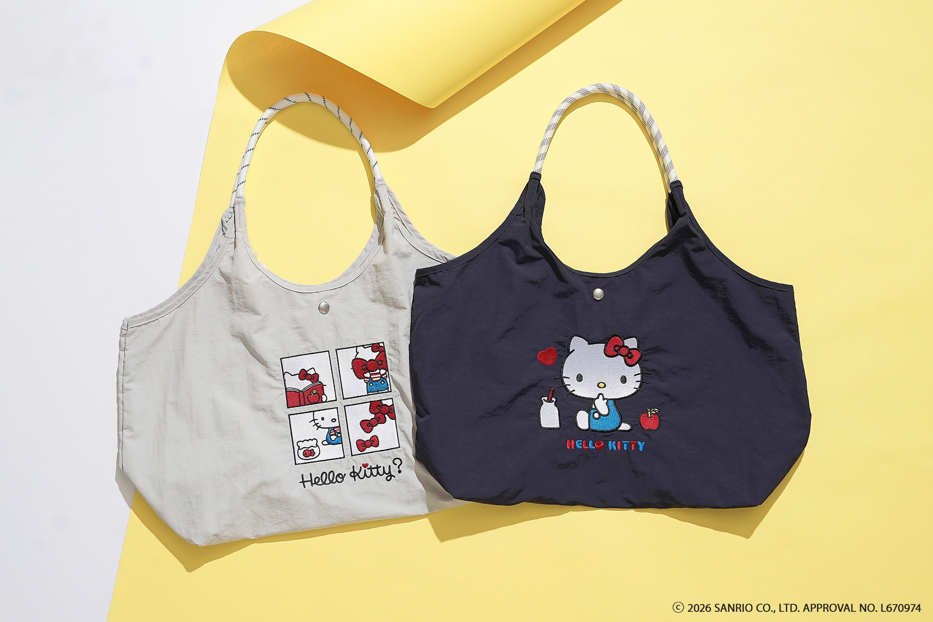 好評につき再入荷分も完売！WEB限定で予約販売をスタートした【ハローキティ】トート。繊細な刺繍が映える大人かわいいデザインで、約130g・約15Lの軽量大容量。お買い物やお出かけ、旅行にも活躍します。