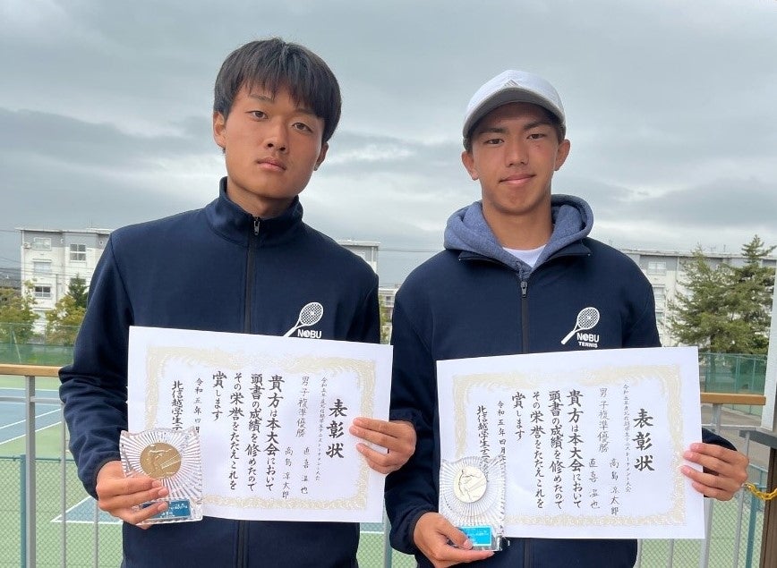 男子ダブルス　　準優勝 高島涼太郎選手(健康スポーツ学科1年／北陸高校出身)・直喜温也選手 (健康スポーツ学科1年／金沢高校出身)
