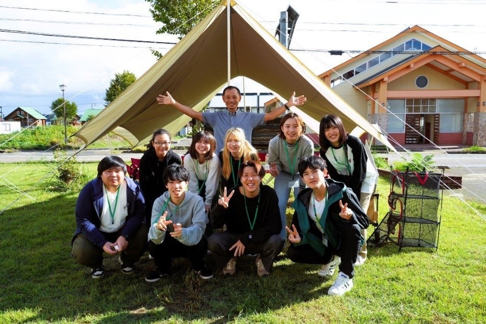 誰でも参加できる「半アウトドア」の研修環境