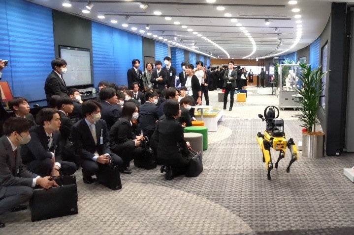 訪問中の様子（日本IBM株式会社にて）