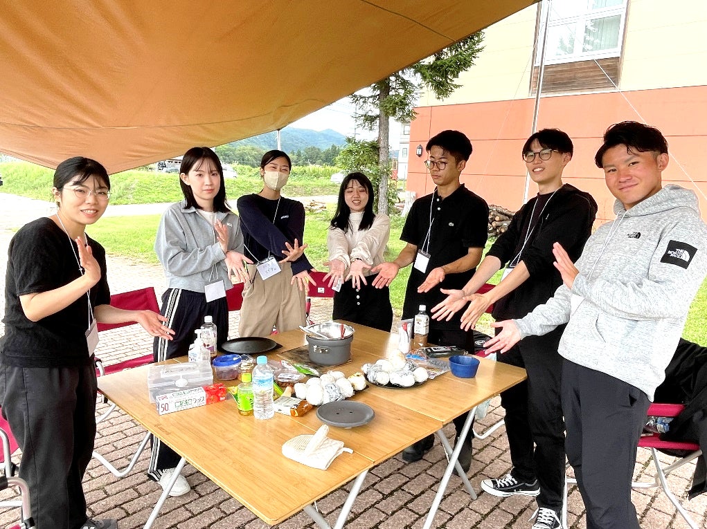 画像6 おにぎり作りの様子