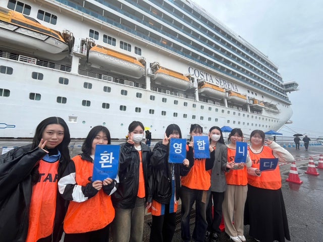 国際外語・観光・エアライン専門学校が新潟で韓国語通訳ガイド実施!クルーズ船「コスタ セレーナ」に26名の学生が参加 国際外語・観光・エアライン専門学校が新潟で韓国語通訳ガイド実施!クルーズ船「コスタ セレーナ」に26名の学生が参加