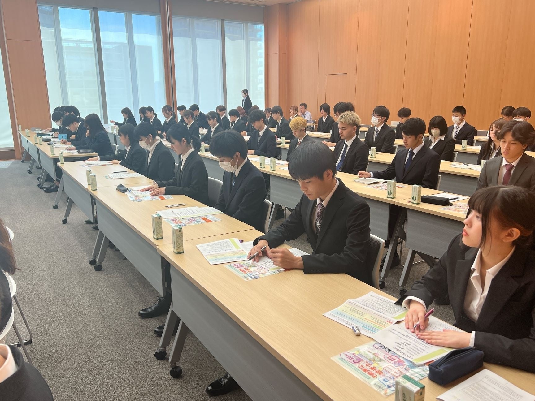 新潟会計ビジネス専門学校生が受けた講演会